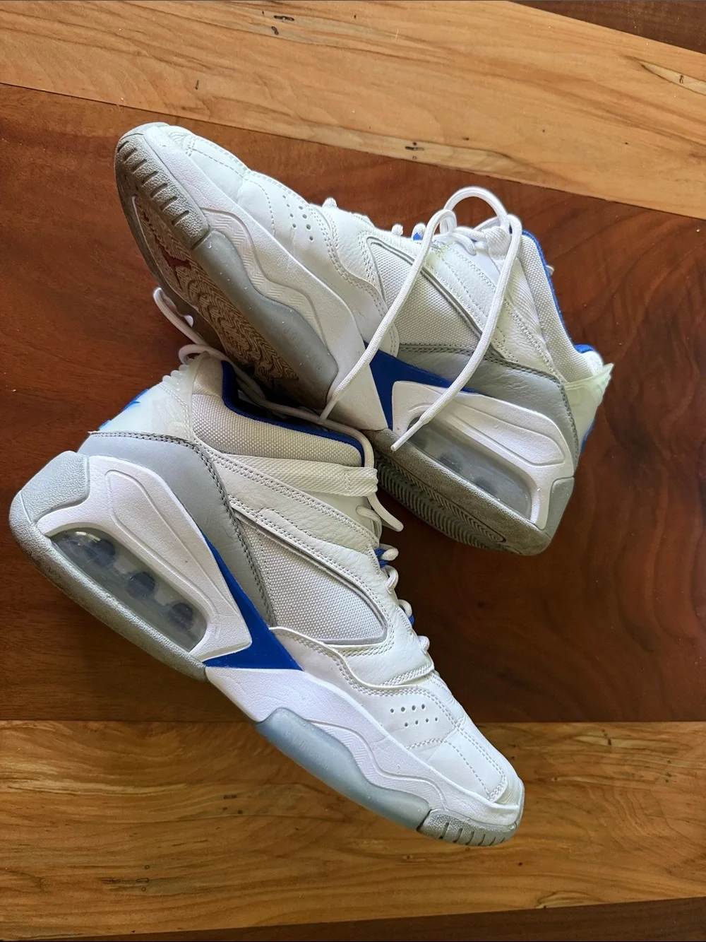 Jordan Men's White and Royal Blue Low-Top Sneakers